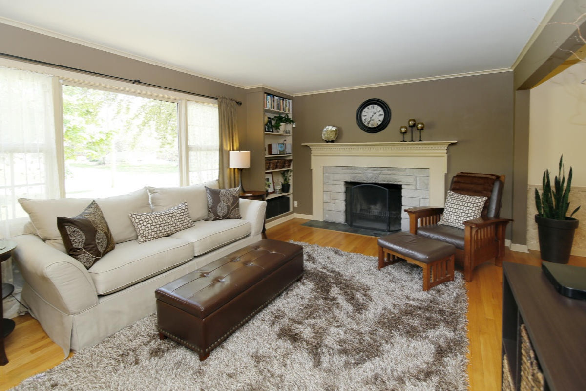 1021 Piccadilly Road Kalamazoo, MI 49006 - Photo 3 of 22 1021 Picadilly-03_TN