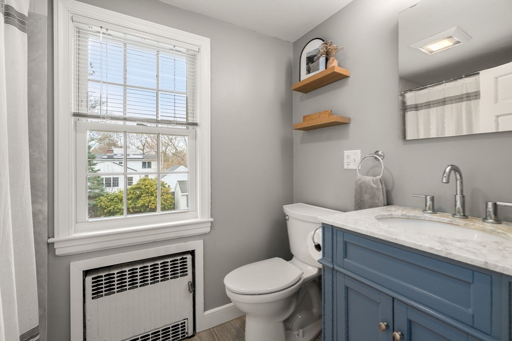 20 Pilgrim Road Reading, MA 01867 - Photo 17 of 35