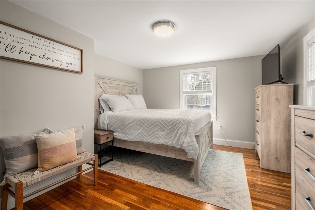 20 Pilgrim Road Reading, MA 01867 - Photo 18 of 35