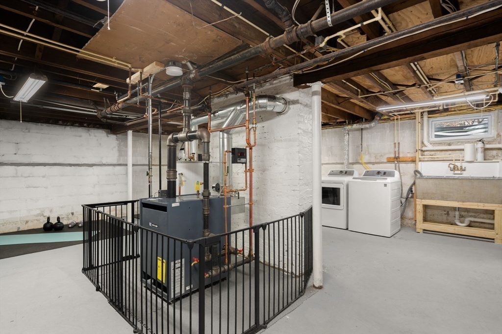 20 Pilgrim Road Reading, MA 01867 - Photo 25 of 35