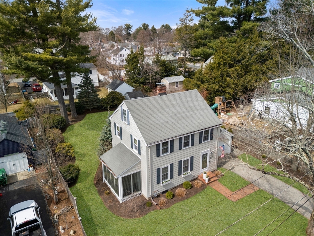 20 Pilgrim Road Reading, MA 01867 - Photo 33 of 35