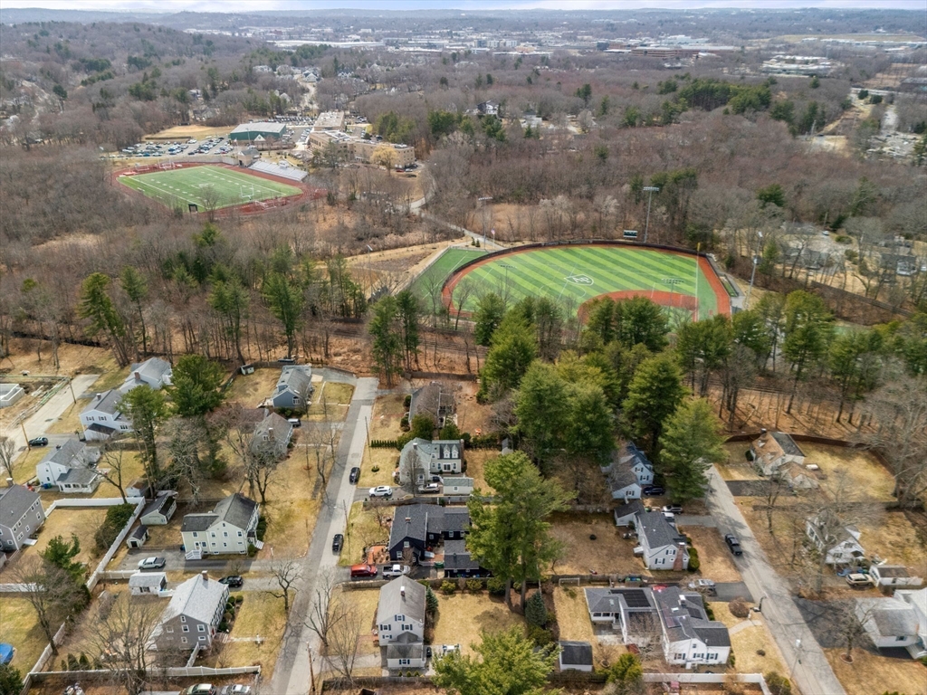 20 Pilgrim Road Reading, MA 01867 - Photo 35 of 35