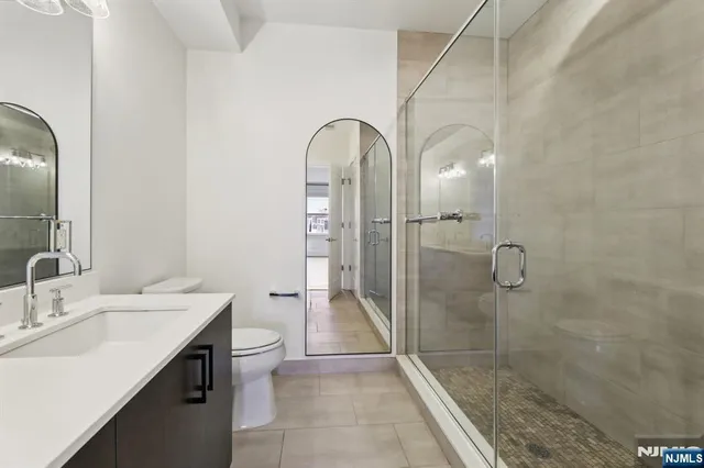 $949,000 | 209-211 Hackensack Plank Road, Unit 5B, Weehawken, NJ 07086