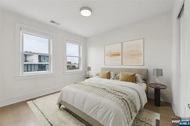 $949,000 | 209-211 Hackensack Plank Road, Unit 5B, Weehawken, NJ 07086