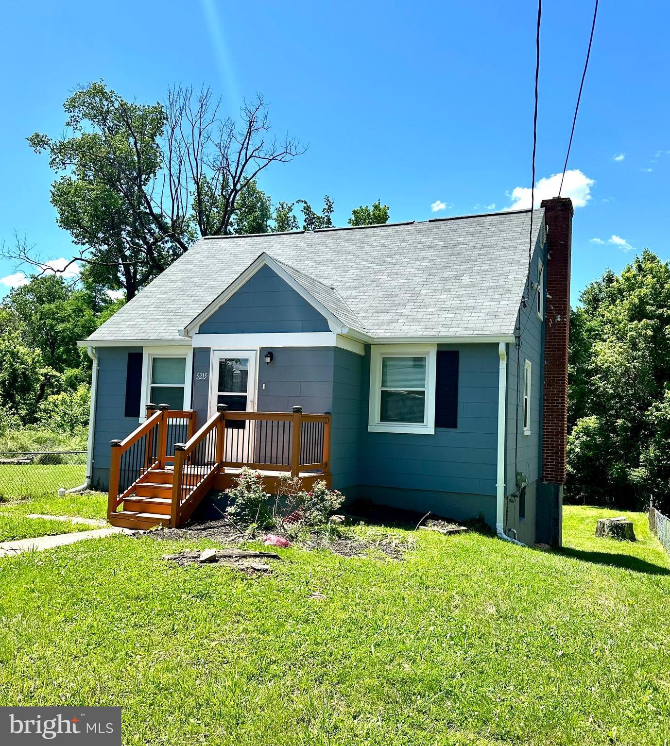 5215 Muth Avenue Baltimore, MD 21207 - Photo 1 of 37