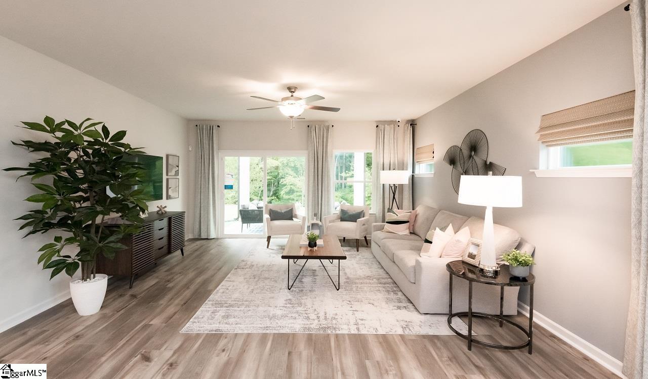 989 Penfold Pointe Pointe Wellford, SC 29385 - Photo 5 of 16