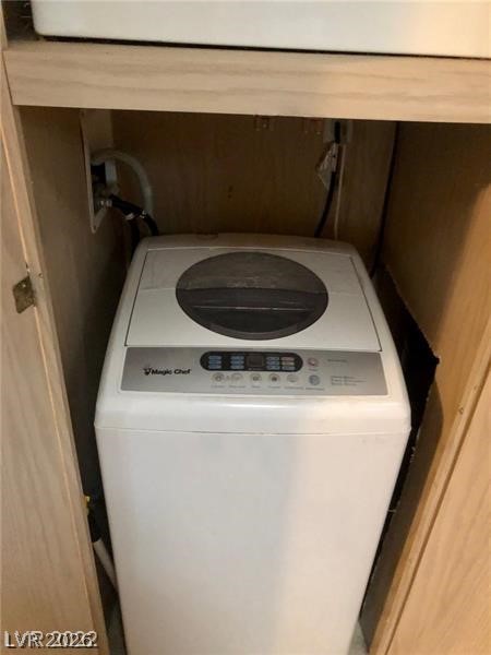 209 Euclid Avenue Goldfield, NV 89013 - Photo 10 of 18 Laundry view of washer / clothes dryer