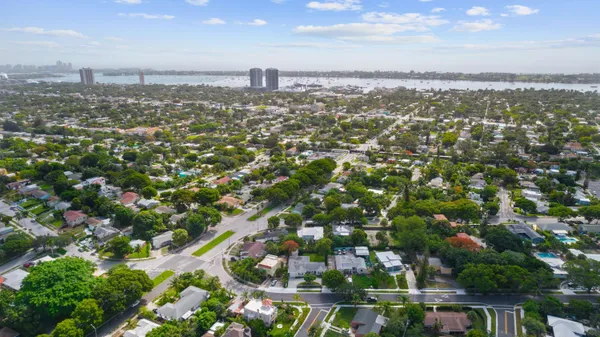 $3,975 | 3600 Westview Avenue, West Palm Beach, FL 33407