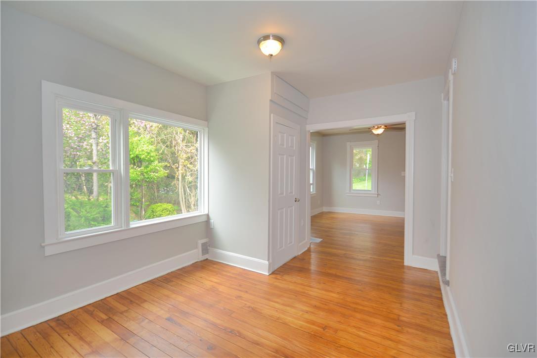 1702 Mitman Road Easton, PA 18040 - Photo 5 of 18 Gallery Image 5