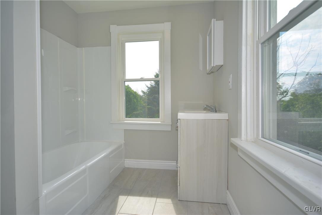 1702 Mitman Road Easton, PA 18040 - Photo 10 of 18 Gallery Image 10