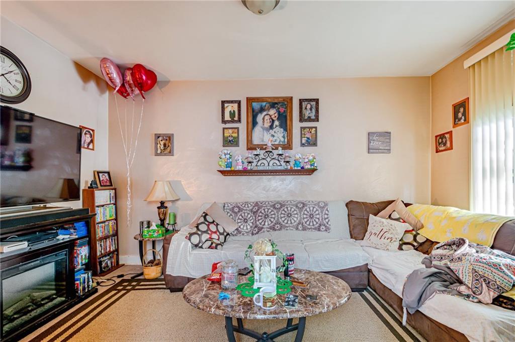 4017 Home Street West Mifflin, PA 15122 - Photo 3 of 6 Gallery Image 3