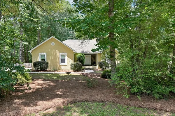 $380,000 | 33 Bridgewater Drive, Newnan, GA 30265