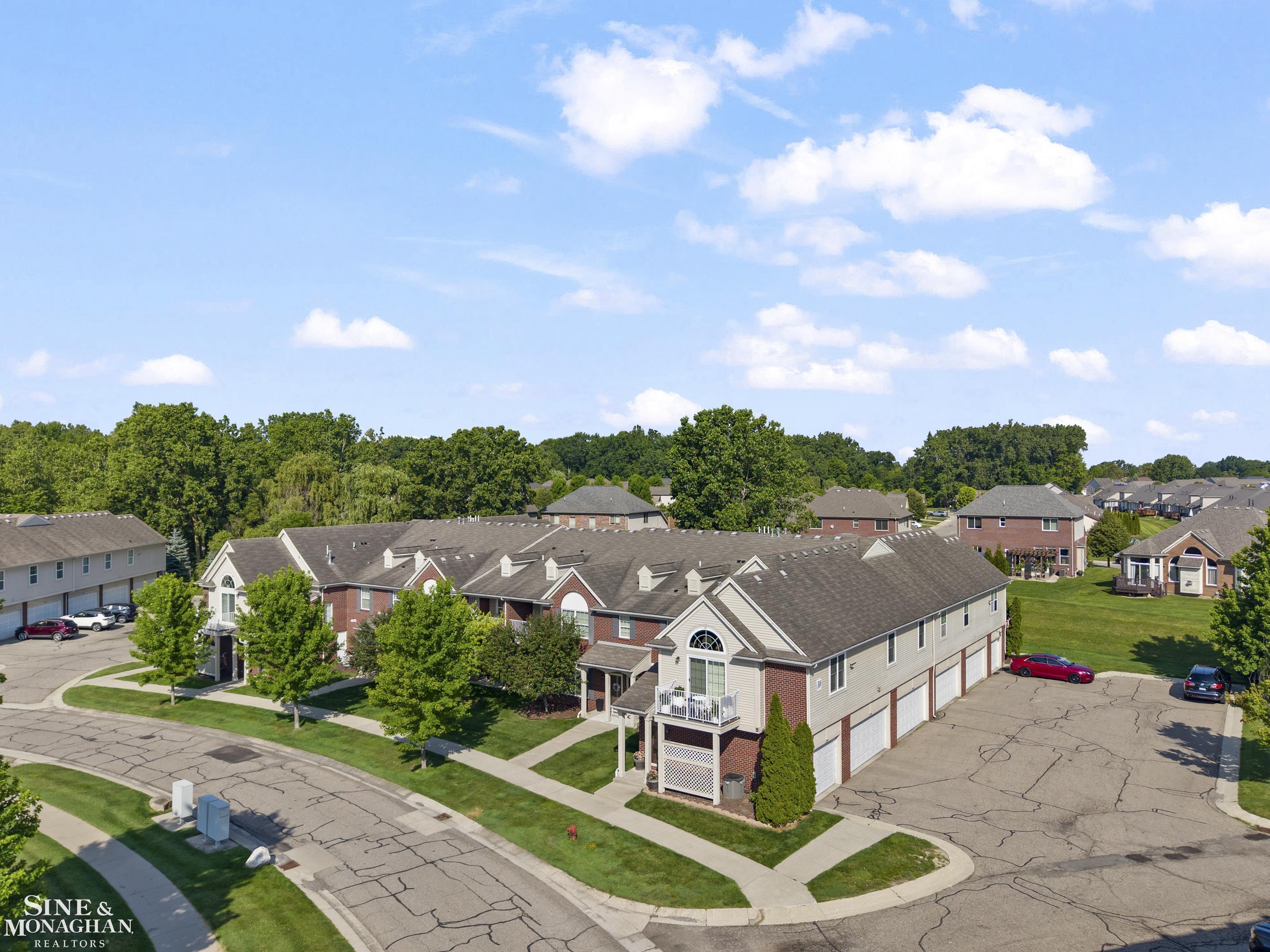 29981 Fox Run Circle Warren, MI 48092 - Photo 31 of 34 50213994-2b3bcb7b-b162-4fe6-b867-892796a1c57d.JPG