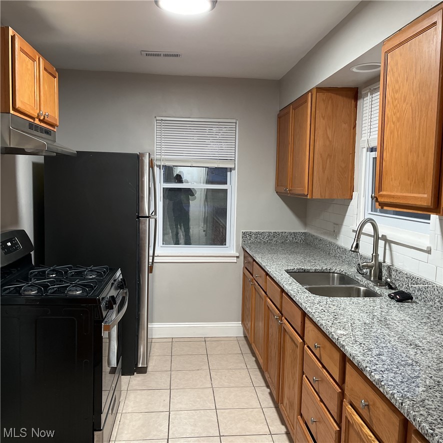 3981 Lancaster Road Cleveland, OH 44121 - Photo 6 of 15