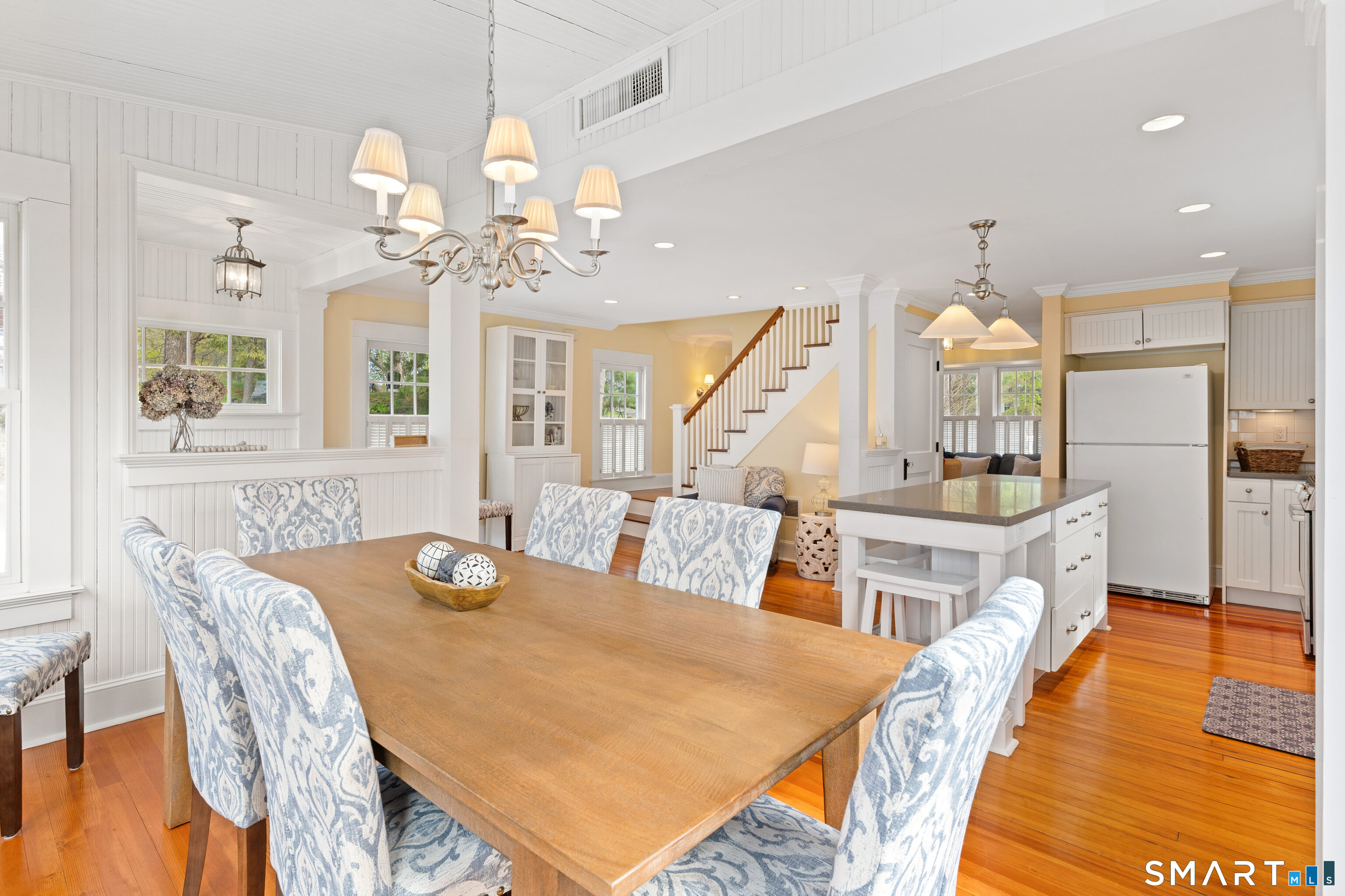 218 Totoket Road Branford, CT 06405 - Photo 11 of 37