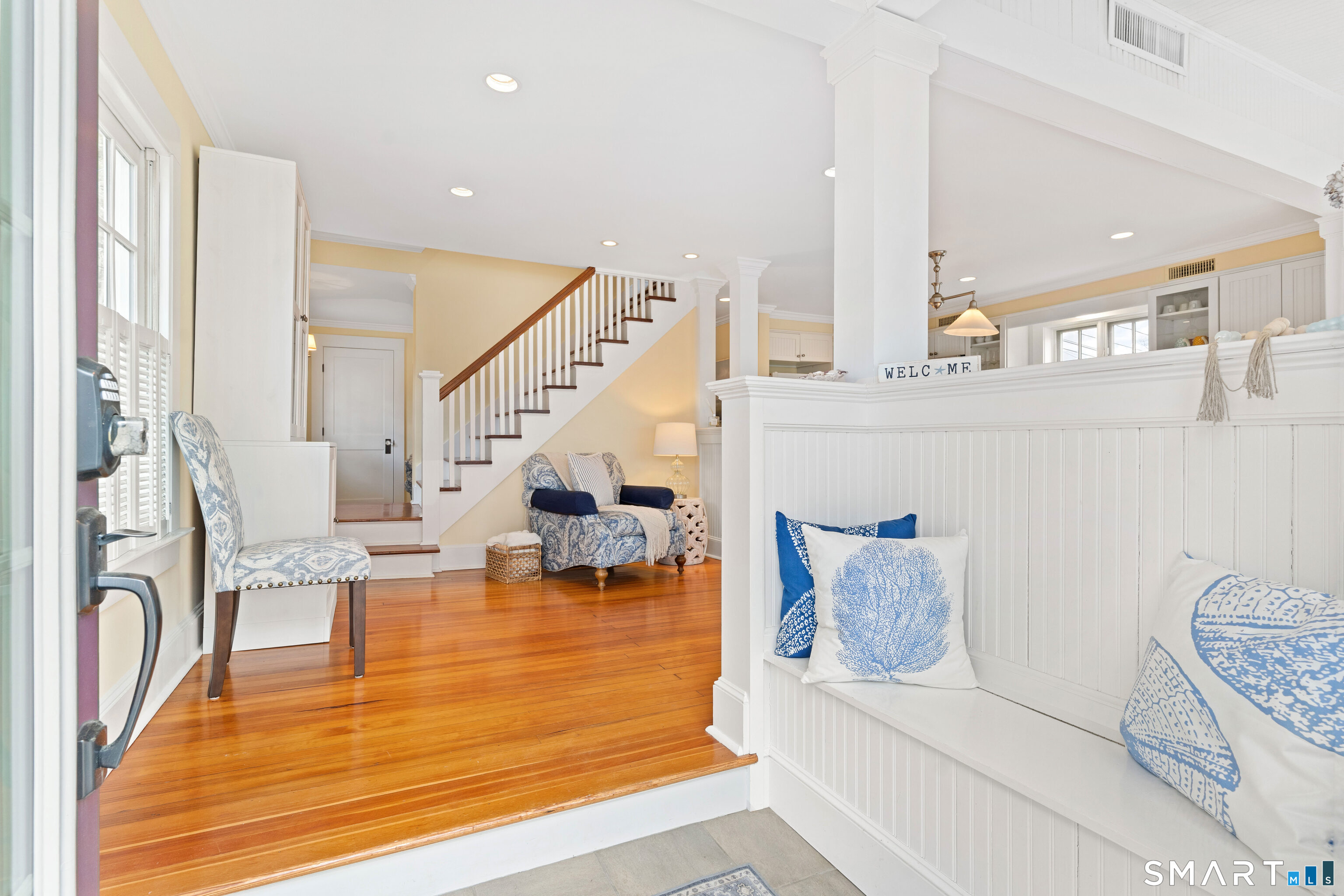 218 Totoket Road Branford, CT 06405 - Photo 7 of 37