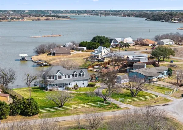 $999,999 | 3101 Sunrise Court, Granbury, TX 76048