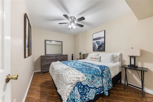 $999,999 | 3101 Sunrise Court, Granbury, TX 76048