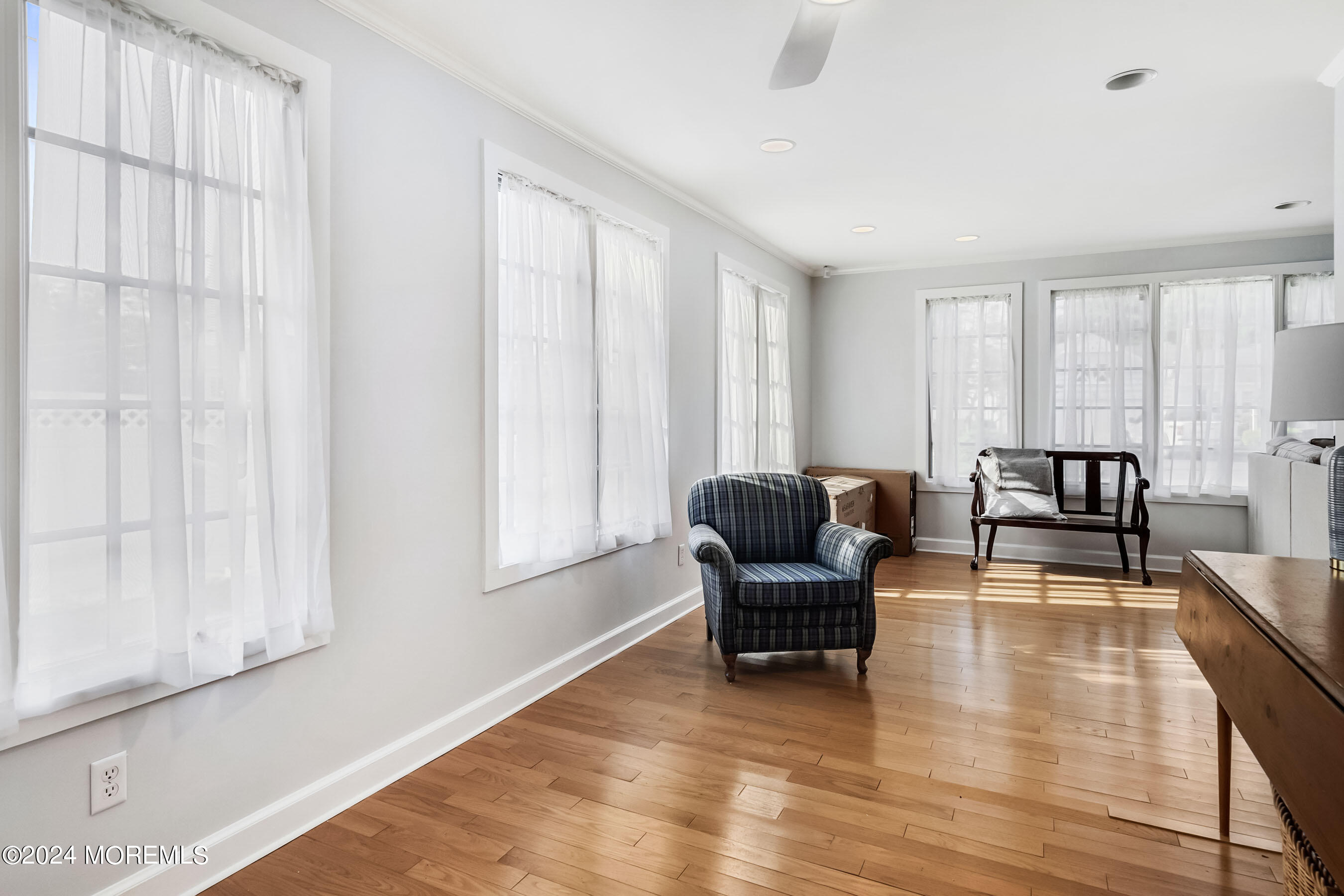 604 Rankin Road Brielle, NJ 08730 - Photo 9 of 38 09-Int2 Foyer11