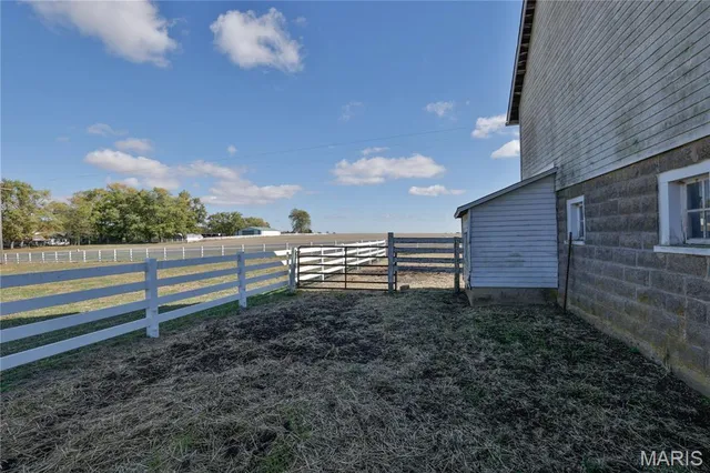 $1,407,600 | 171 Red Ball Trail, Coffeen, IL 62017