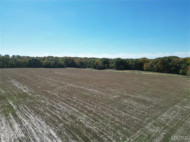 $1,407,600 | 171 Red Ball Trail, Coffeen, IL 62017