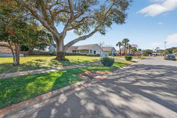 $324,900 | 236 Meadow Lake Drive, Edgewater, FL 32141