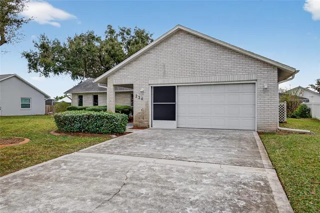 $349,000 | 236 Meadow Lake Drive, Edgewater, FL 32141