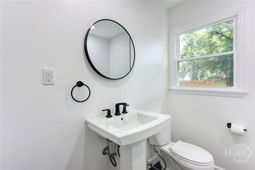 1403 East 40th Street Savannah, GA 31404 - Photo 23 of 38