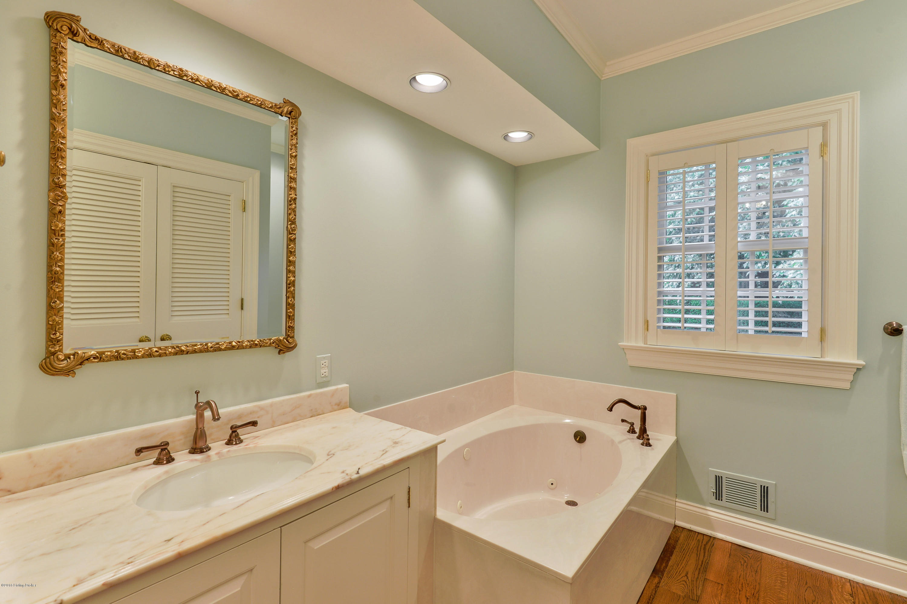 391 Mockingbird Valley Road Louisville, KY 40207 - Photo 24 of 62 82 LSIR 20160427