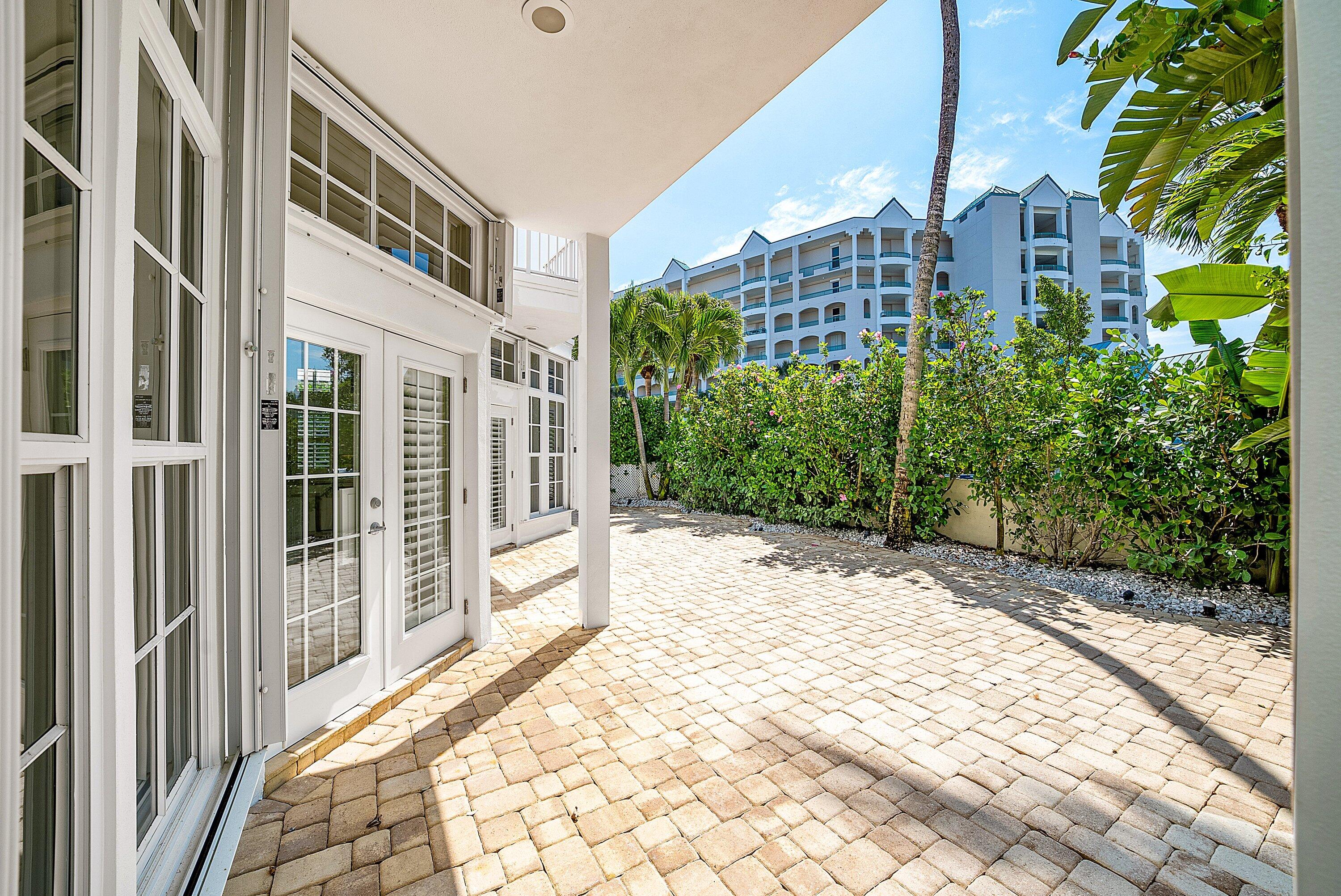 130 Jupiter Key Road Jupiter, FL 33477 - Photo 51 of 70 039-130JupiterKeyRoad-Jupiter-FL-33477-S