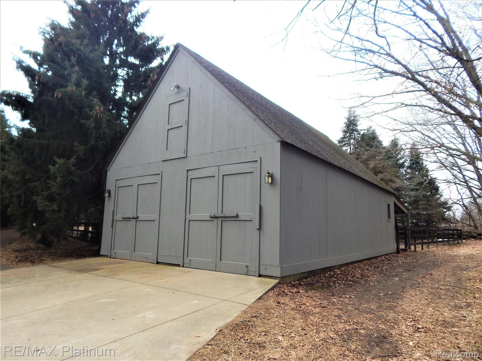 6301 Rivers Edge Drive Howell, MI 48855 - Photo 51 of 85 DSCN0627.jpg