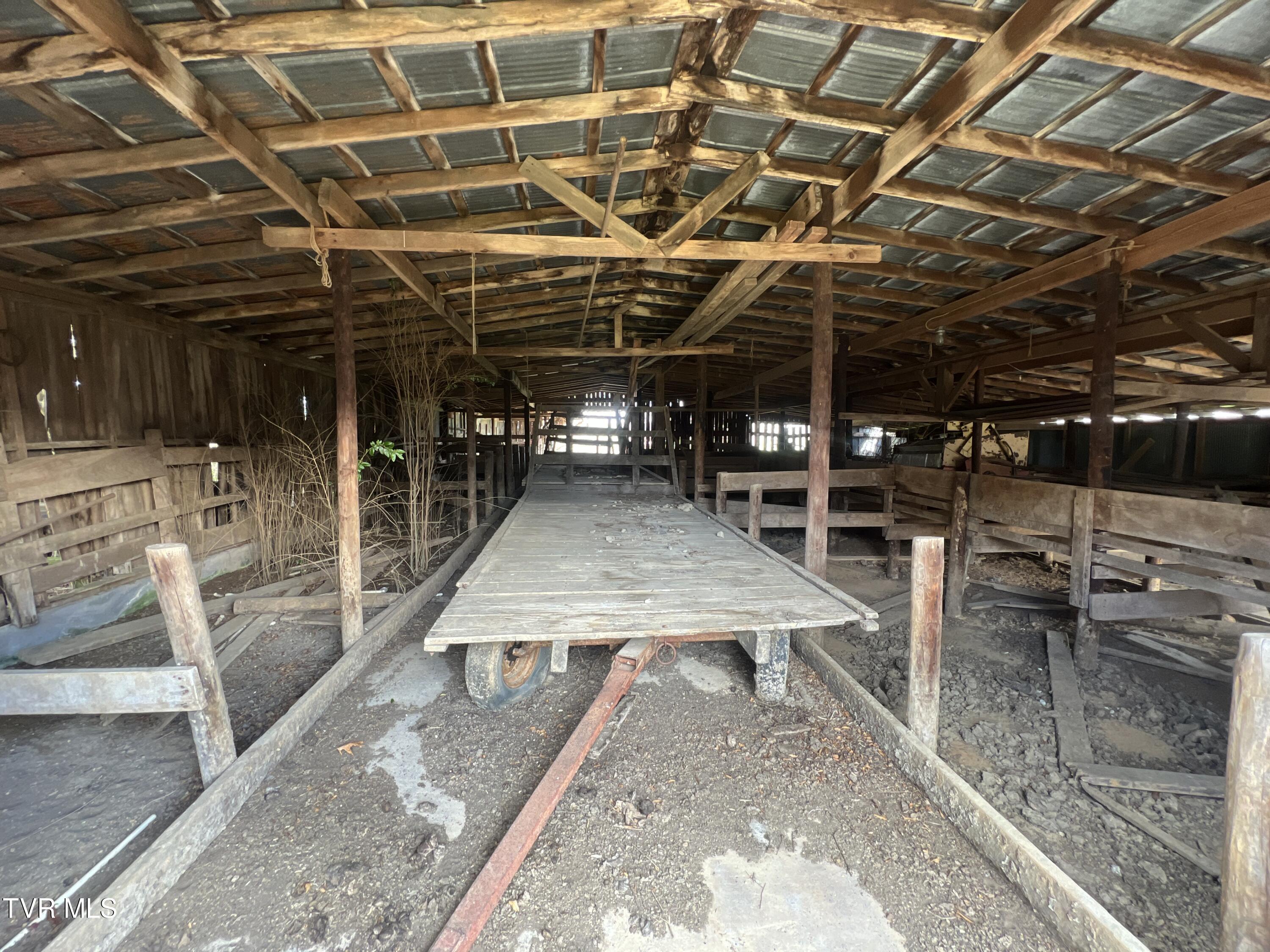 93 Fall Branch Fall Branch, TN 37656 - Photo 11 of 73 _Pic11 (20)