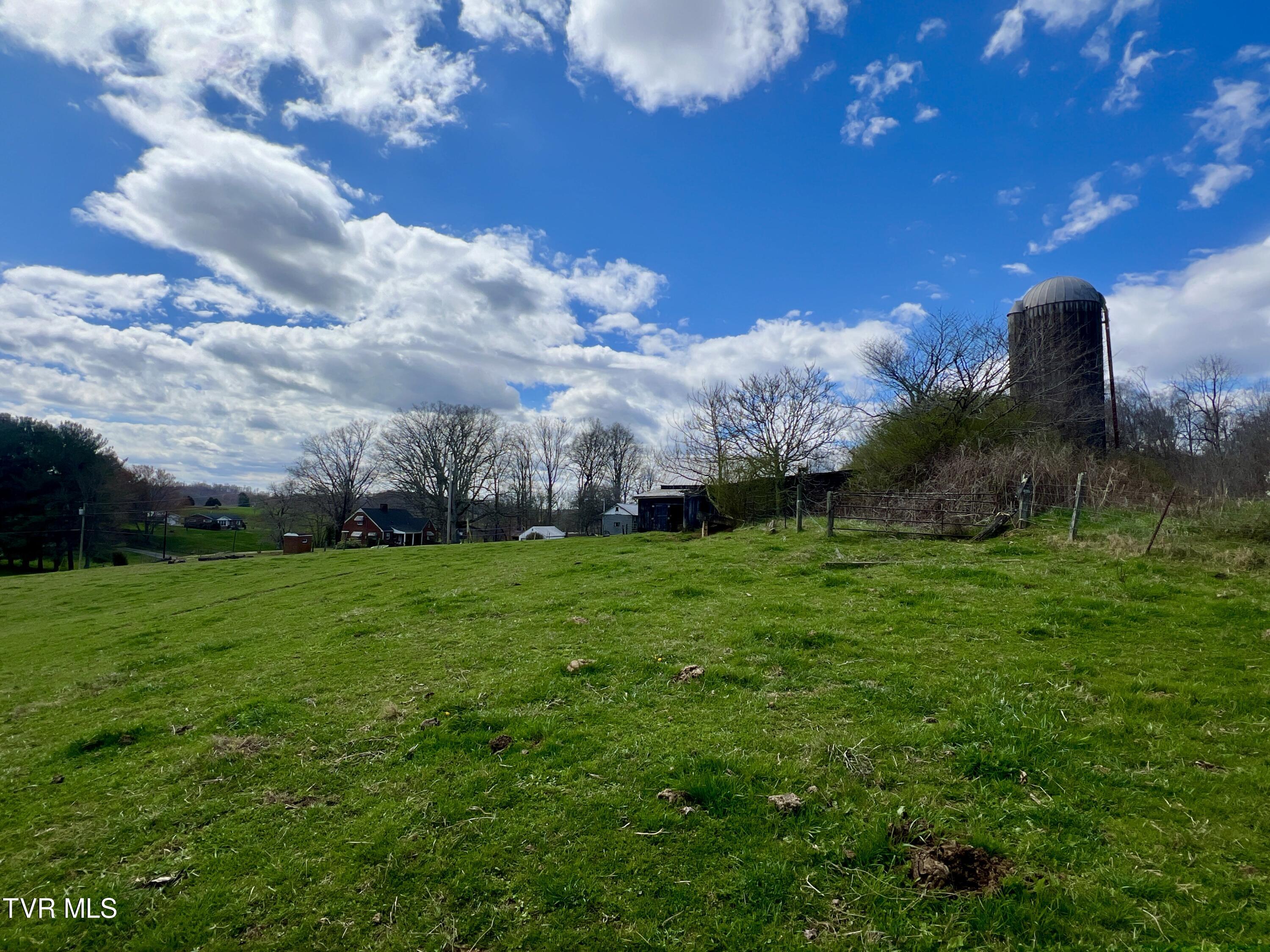 93 Fall Branch Fall Branch, TN 37656 - Photo 23 of 73 _Pic23 (11)