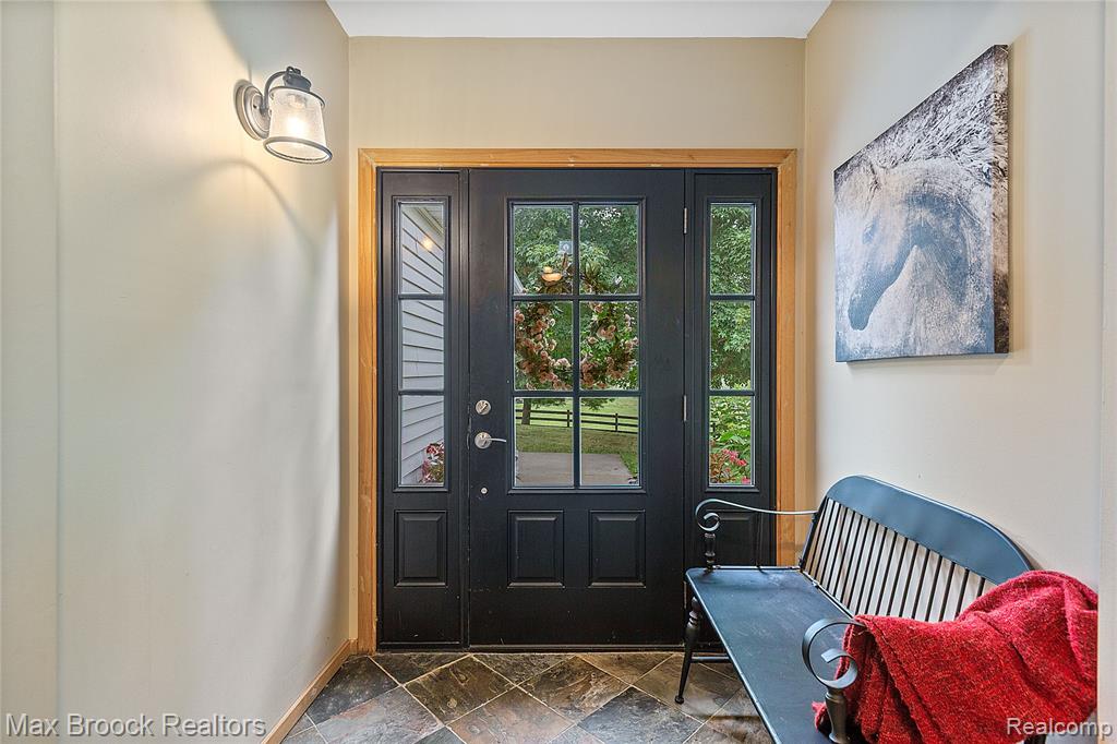 4536 Crandall Road Howell, MI 48855 - Photo 3 of 88