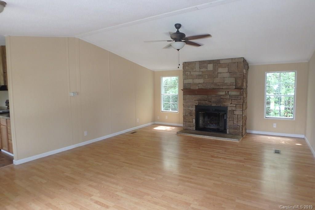 38 Ridge Way Marion, NC 28752 - Photo 8 of 15 Gallery Image 8