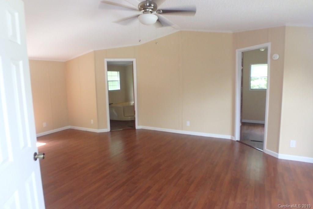 38 Ridge Way Marion, NC 28752 - Photo 9 of 15 Gallery Image 9