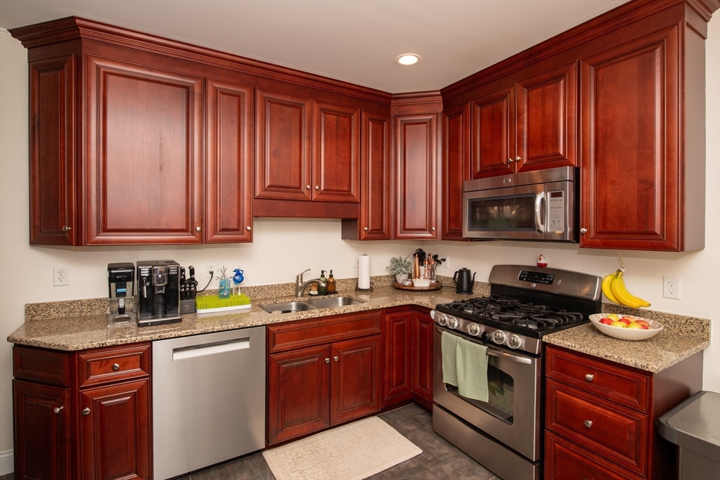 4 Star Avenue Middleboro, MA 02346 - Photo 12 of 40