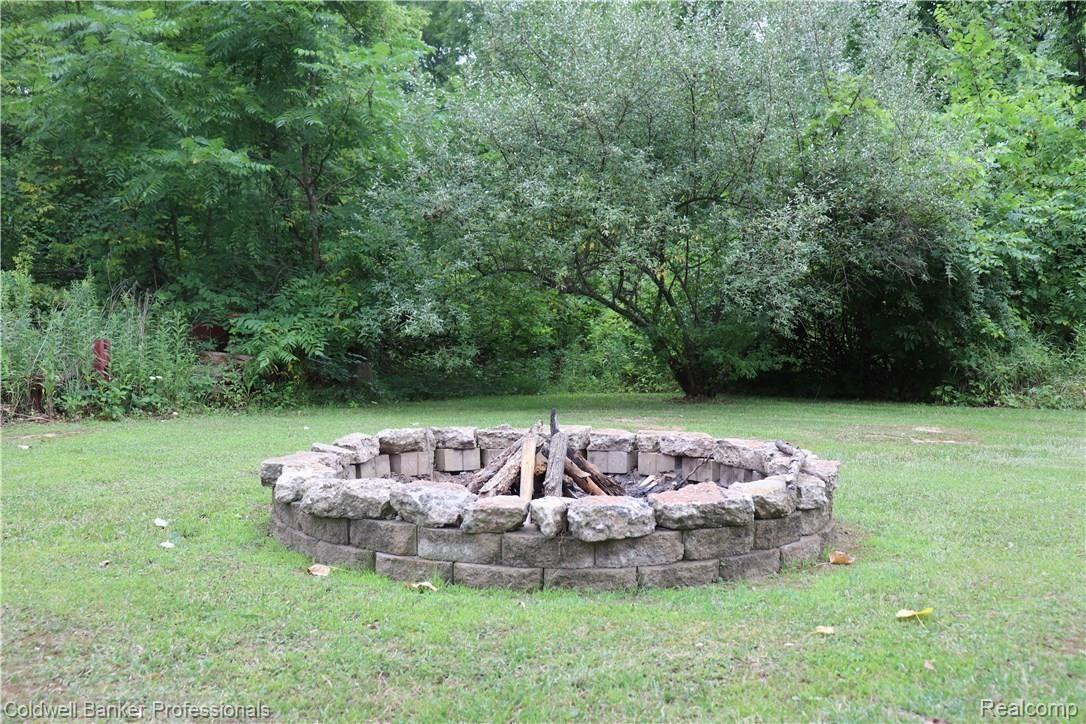 2029 Gray Road Lapeer, MI 48446 - Photo 9 of 33 IMG_0202.JPG