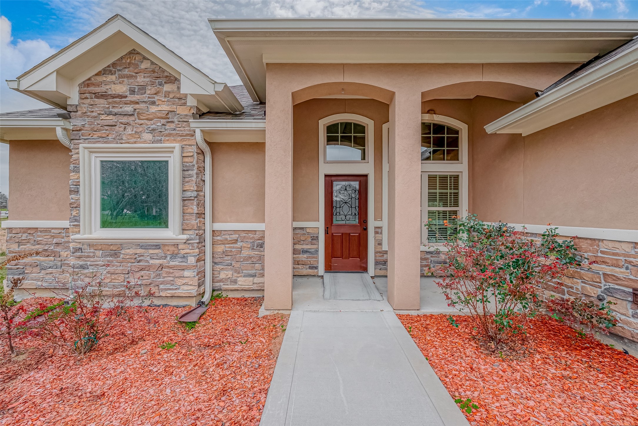 11 Bluebonnet Trinity, TX 75862 - Photo 2 of 46 front view of a house with a porch