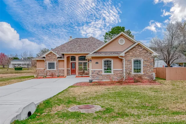 $299,999 | 11 Bluebonnet, Trinity, TX 75862