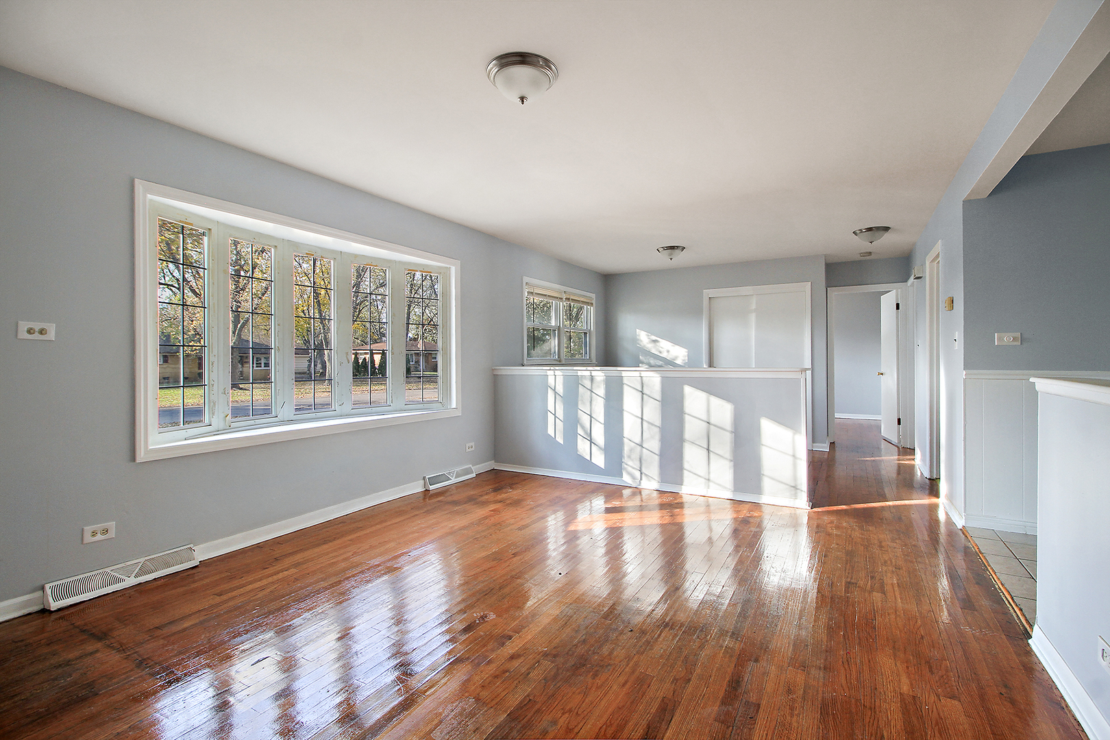 20745 Homeland Road Matteson, IL 60443 - Photo 3 of 13 Gallery Image 3