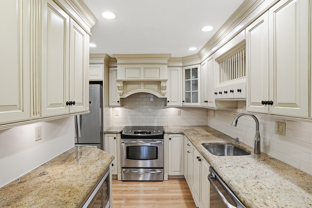 35 Casey Circle, Unit 35 Waltham, MA 02451 - Photo 7 of 24