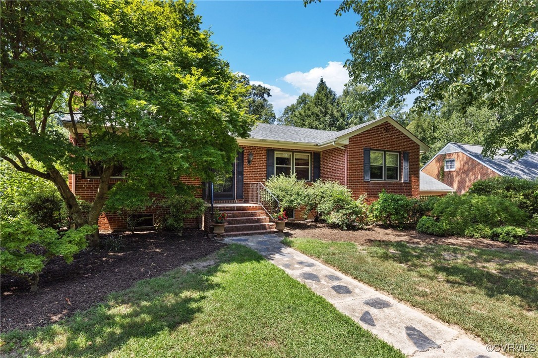 126 Beverly Road Ashland, VA 23005 - Photo 2 of 30 a front view of a house with a yard