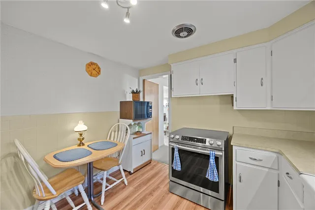 $329,900 | 86 Highland Parkway, Buffalo, NY 14223