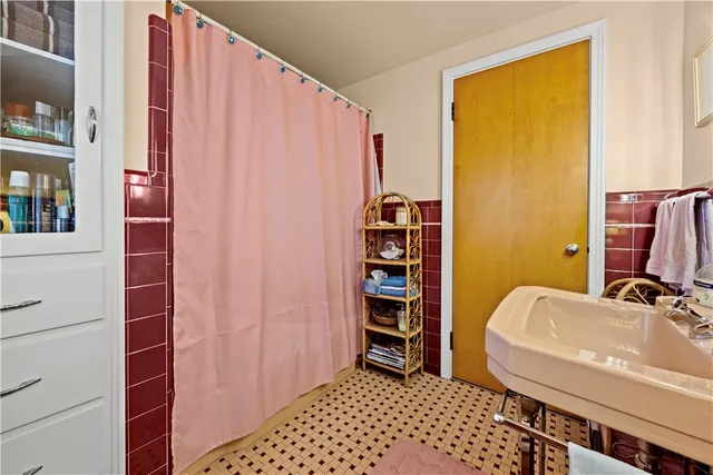 $329,900 | 86 Highland Parkway, Buffalo, NY 14223