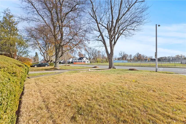 $329,900 | 86 Highland Parkway, Buffalo, NY 14223