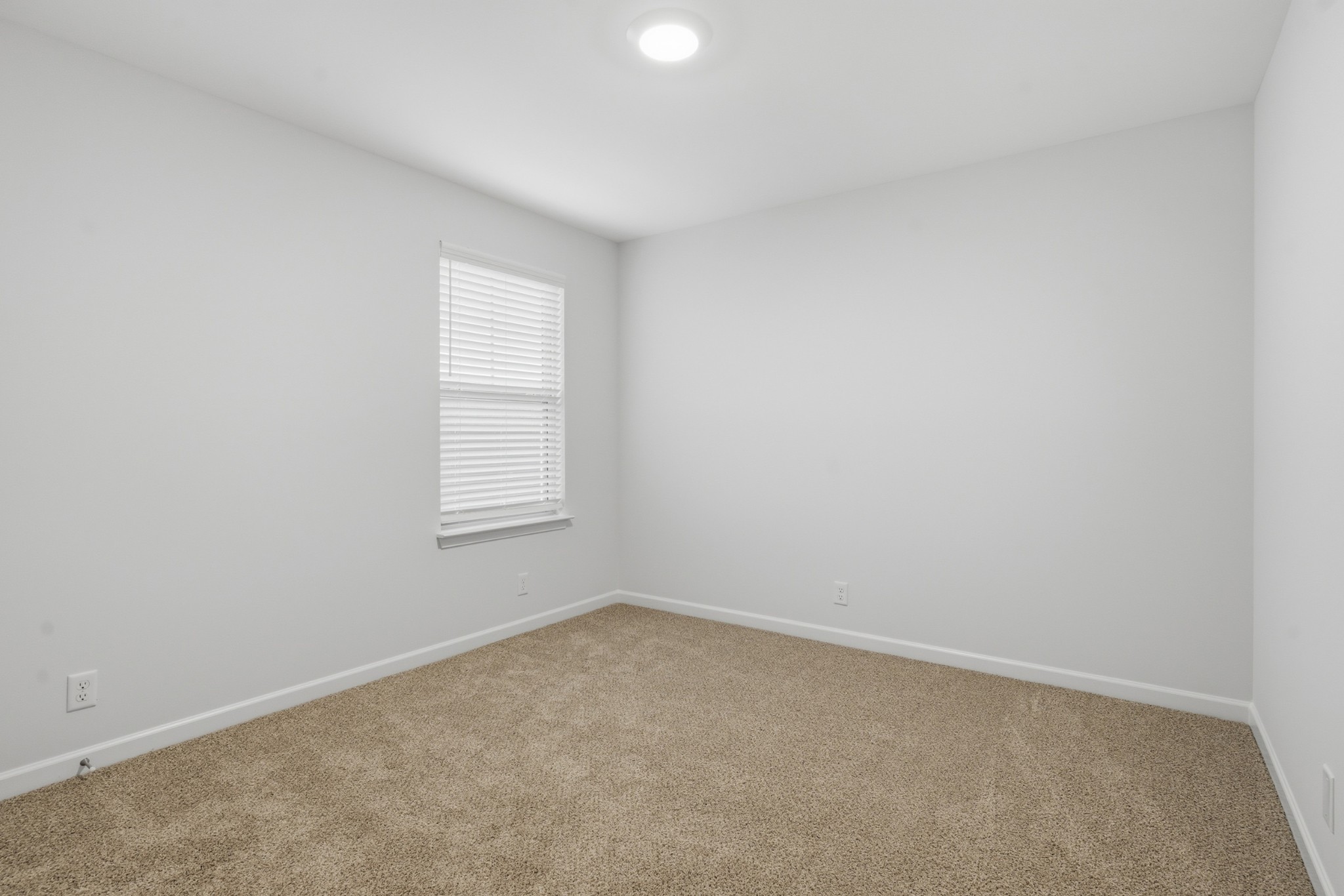4015 Colleton Lane Murfreesboro, TN 37153 - Photo 23 of 34 an empty room with a window