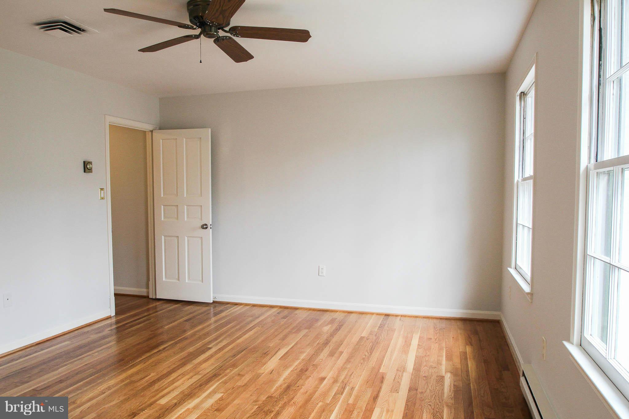6413 Wainfleet Court Springfield, VA 22152 - Photo 22 of 30 Bedroom (Master)