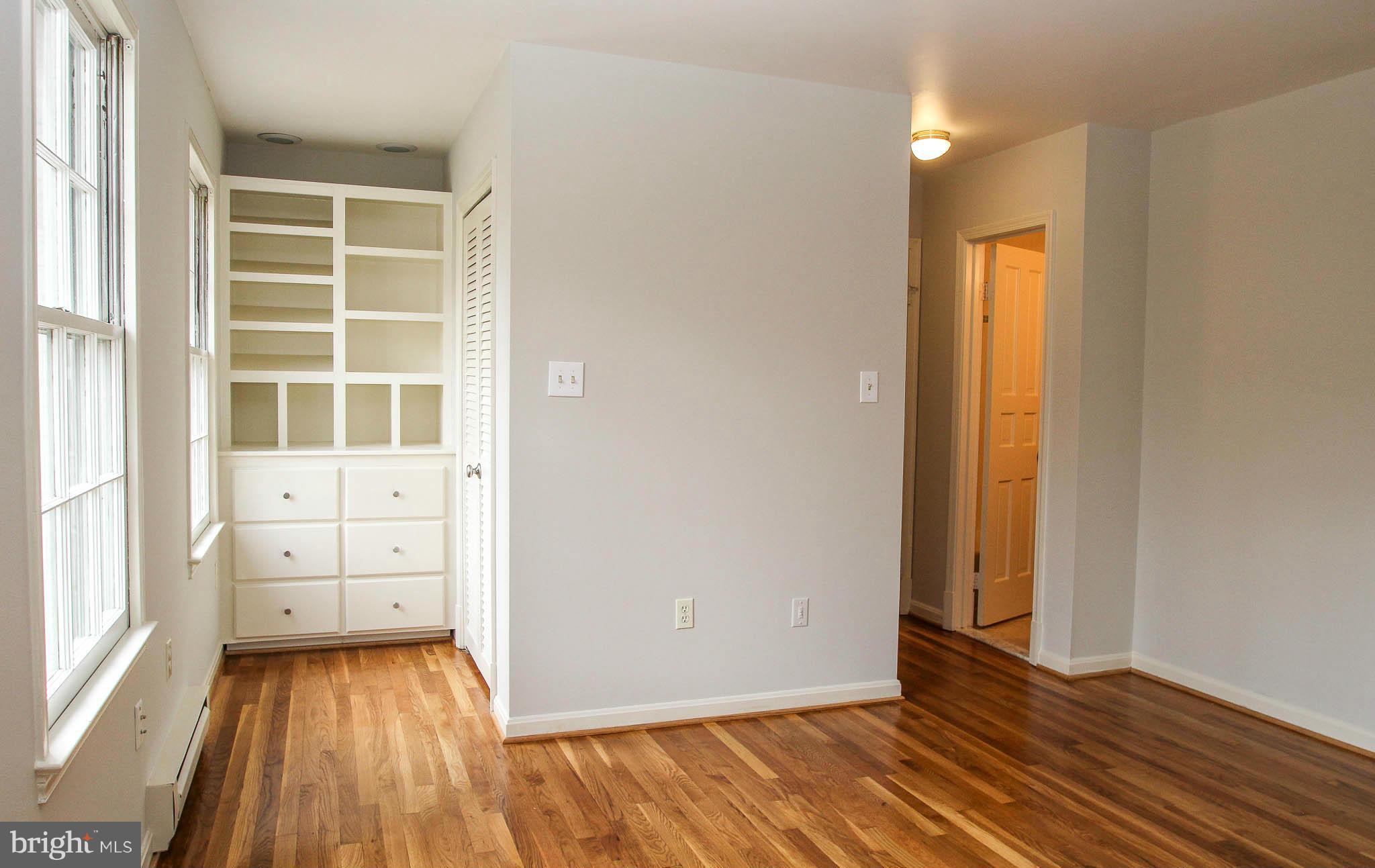 6413 Wainfleet Court Springfield, VA 22152 - Photo 24 of 30 Bedroom (Master)