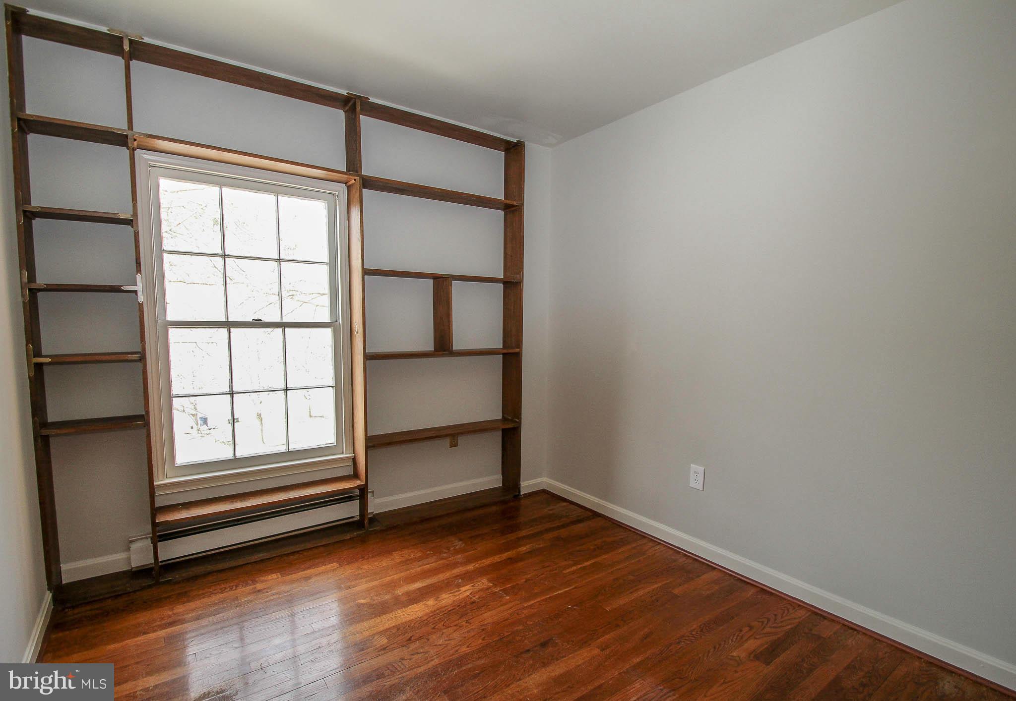 6413 Wainfleet Court Springfield, VA 22152 - Photo 28 of 30 Bedroom